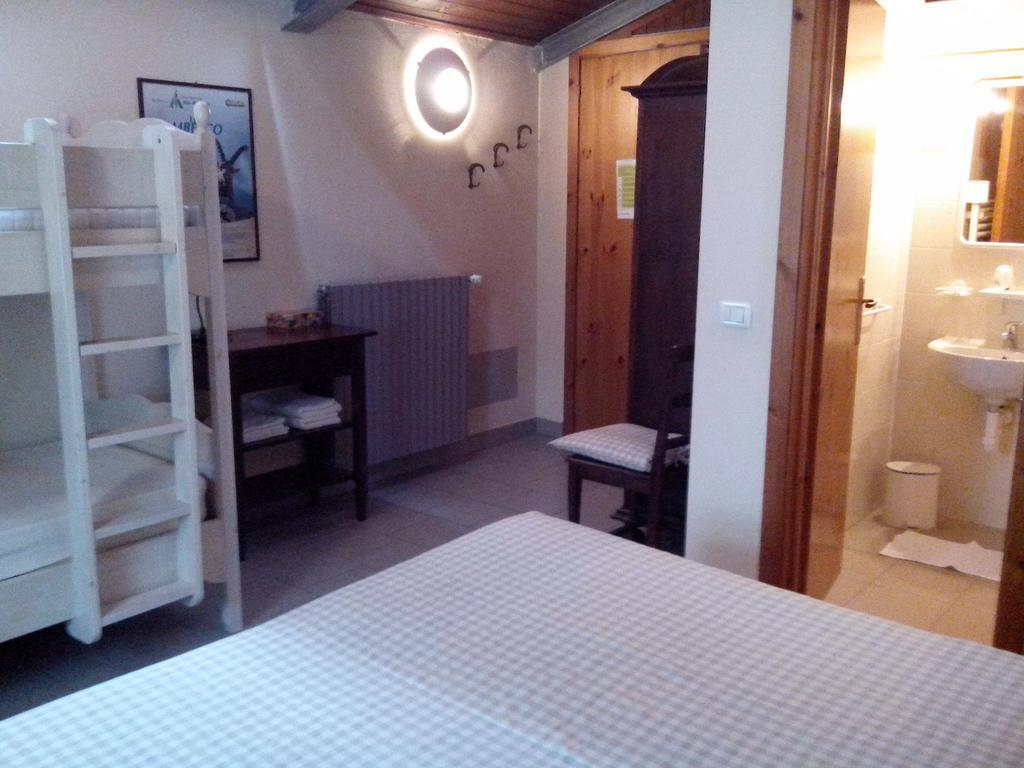 Locanda Del Sorriso Entracque Room photo