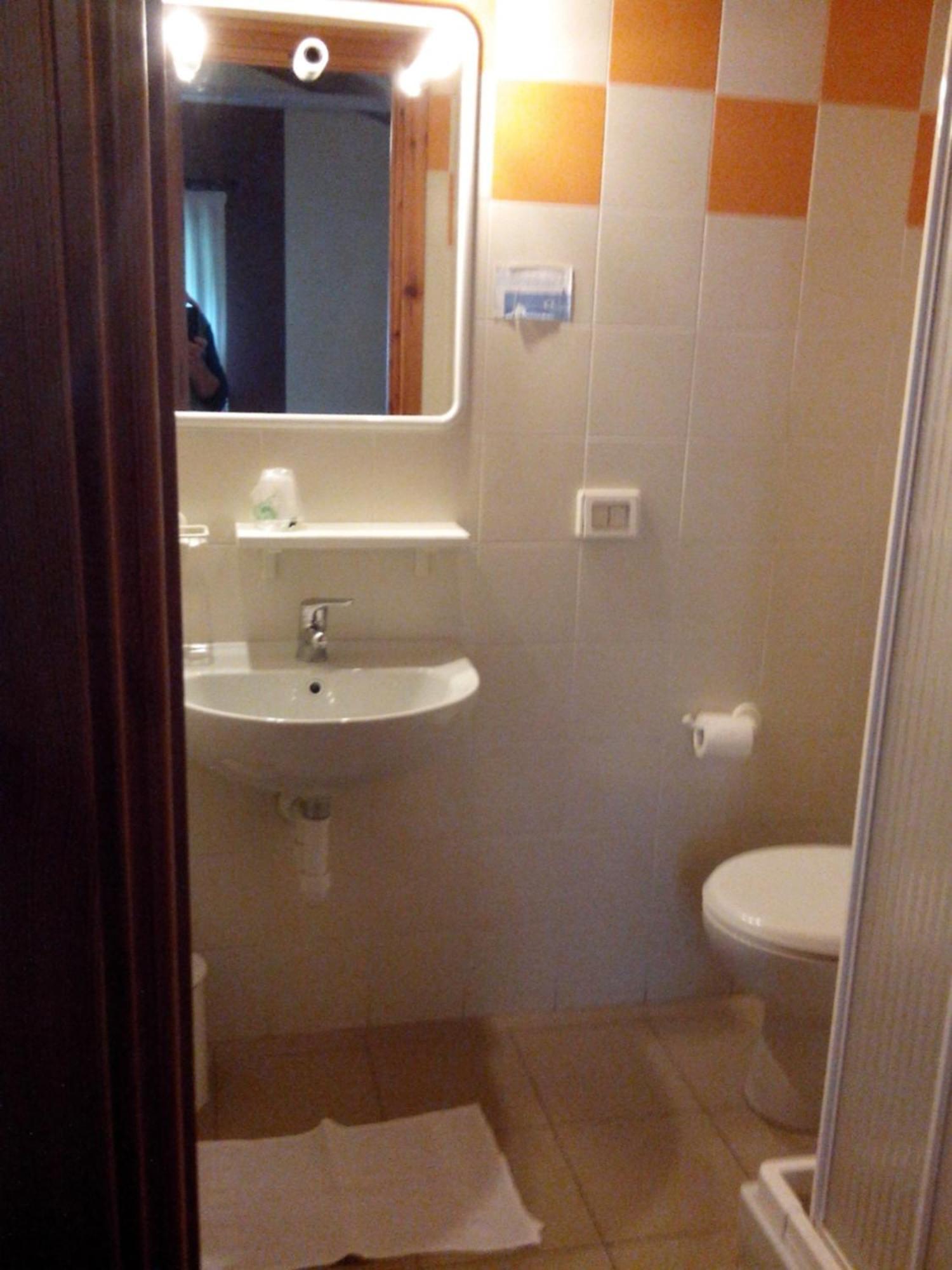 Locanda Del Sorriso Entracque Room photo